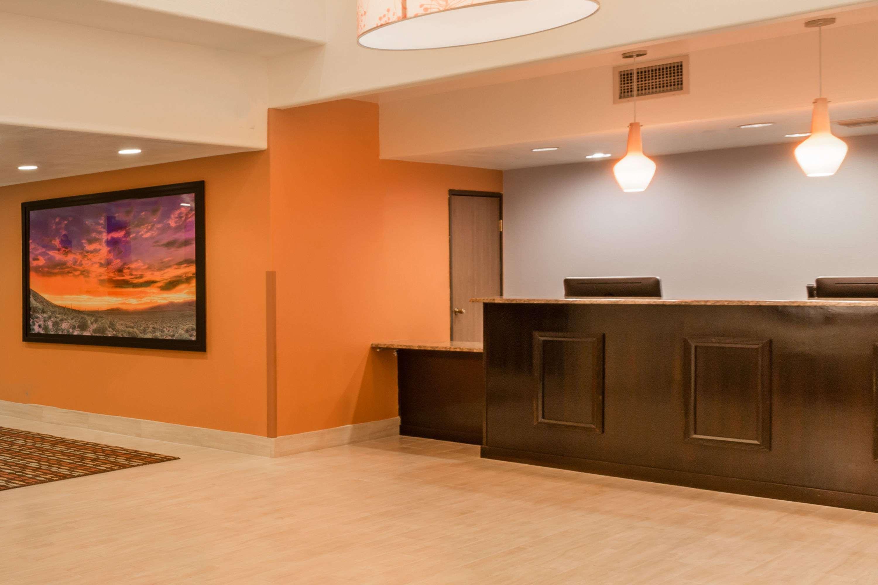 Days Inn & Suites By Wyndham Tucson/Marana Buitenkant foto