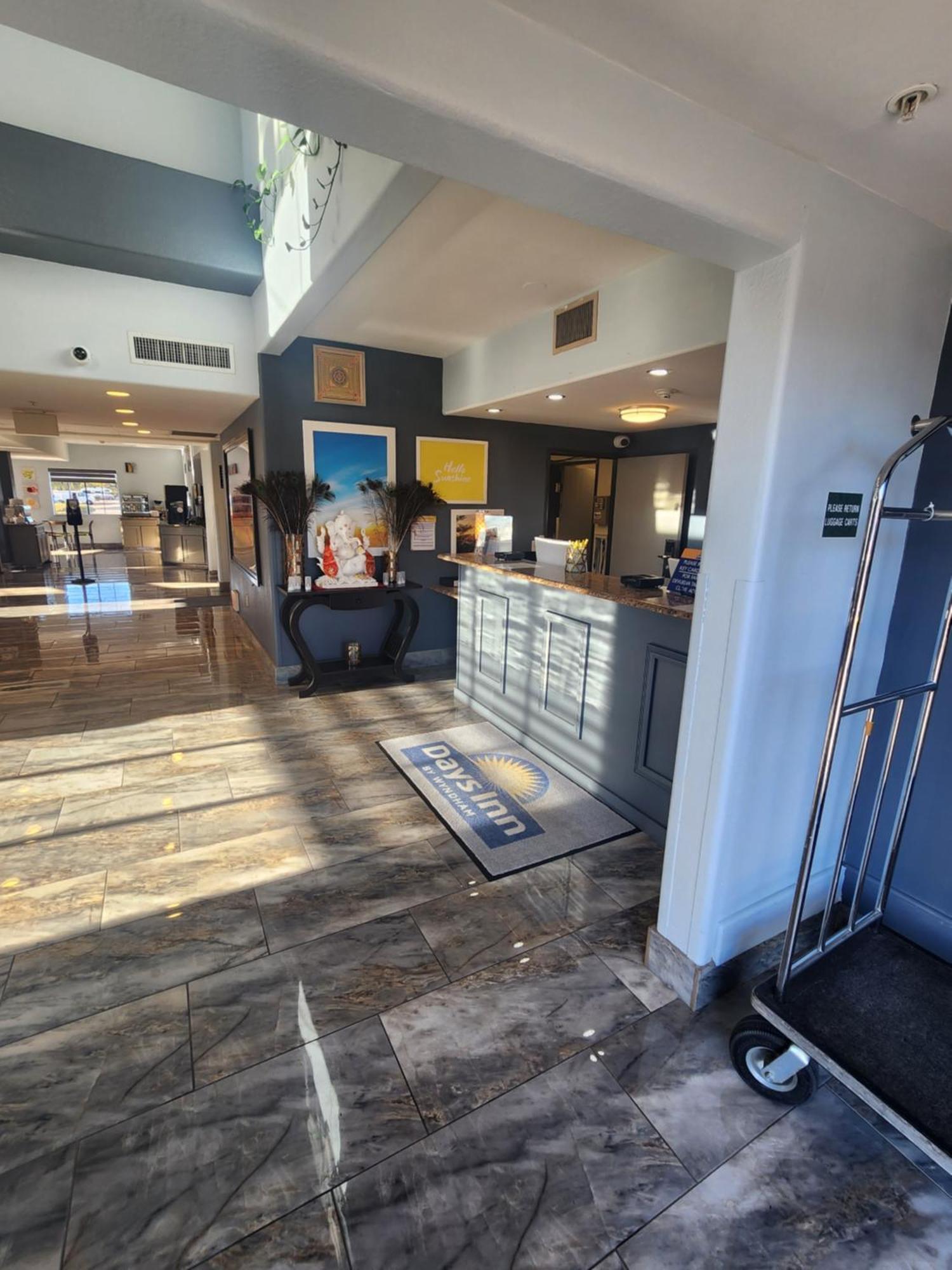 Days Inn & Suites By Wyndham Tucson/Marana Buitenkant foto