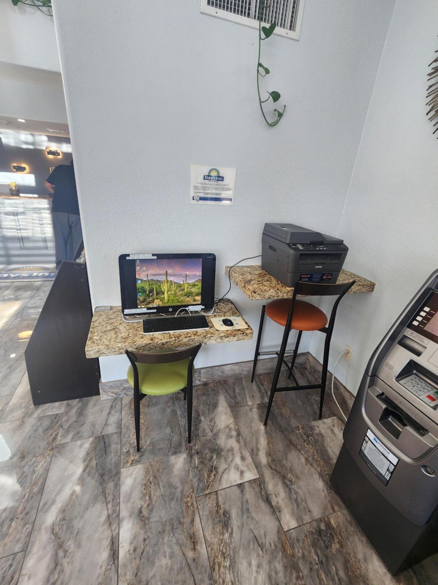 Days Inn & Suites By Wyndham Tucson/Marana Buitenkant foto